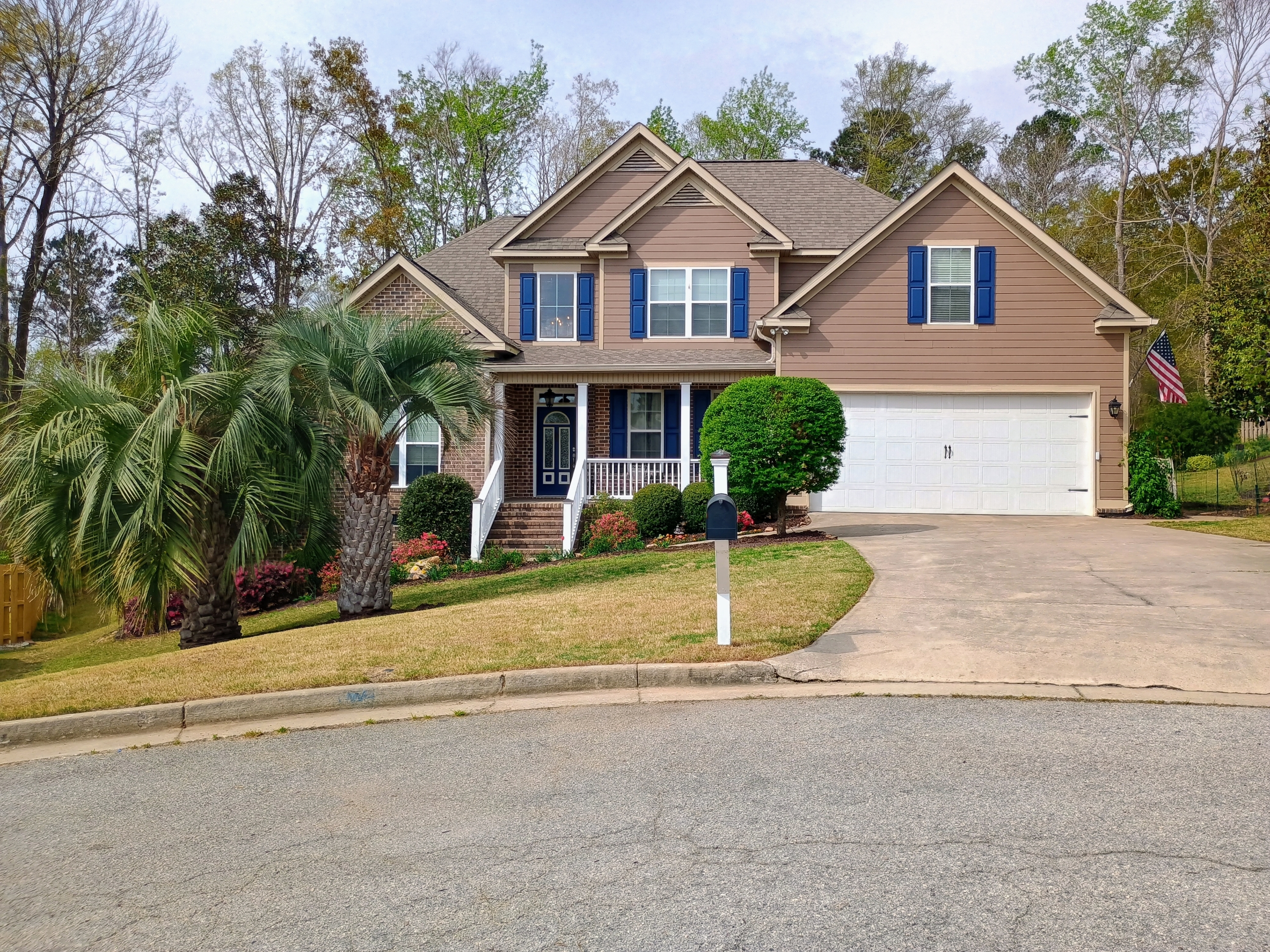 Property main image