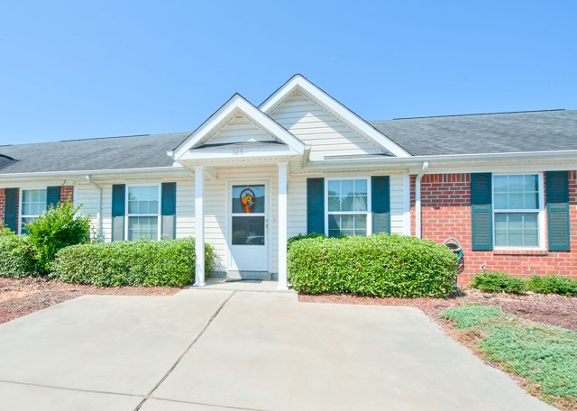 323 Greendale Place - 1